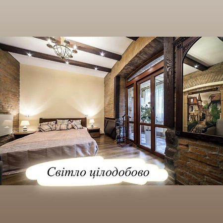 Vip Castle Apartmens Lviv Exterior photo